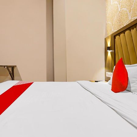 Super Hotel O Homestay Andheri East Mumbai  Buitenkant foto