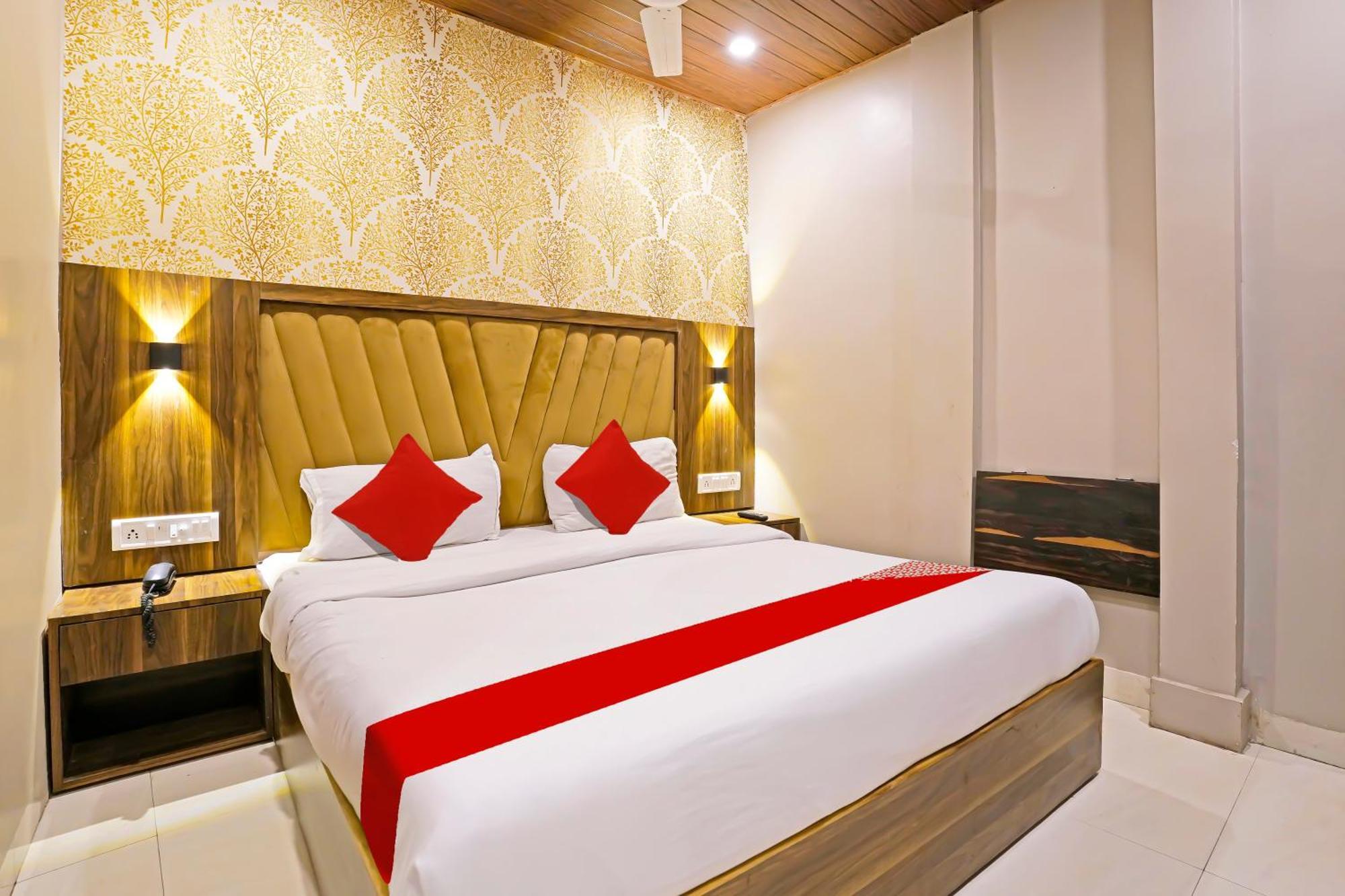 Super Hotel O Homestay Andheri East Mumbai  Buitenkant foto